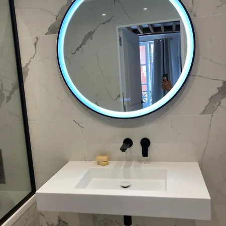 Comfortable Place Des Vosges - Marais Appartement Parijs